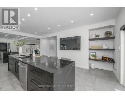 288 WINDERMERE COURT W - 11