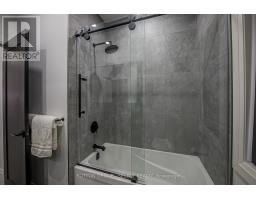 288 WINDERMERE COURT W - 24