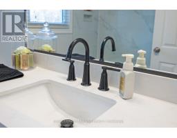 73 MCLEOD CRESCENT - 33