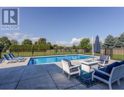 5229 WALES CRESCENT - 8