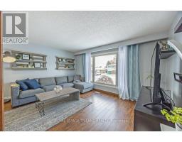 15 STIRLING CRESCENT - 10