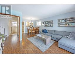 15 STIRLING CRESCENT - 12