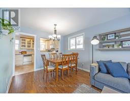 15 STIRLING CRESCENT - 13