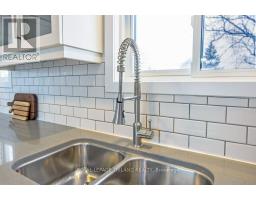 15 STIRLING CRESCENT - 19