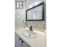 15 STIRLING CRESCENT - 23