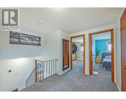 15 STIRLING CRESCENT - 24