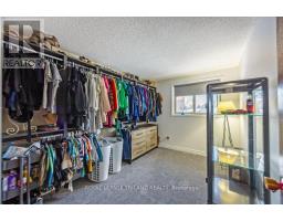 15 STIRLING CRESCENT - 28