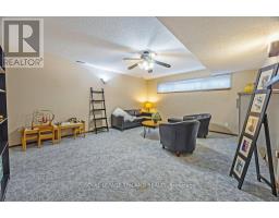 15 STIRLING CRESCENT - 30