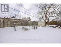 15 STIRLING CRESCENT - 38