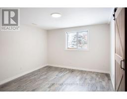 12 PEACH TREE BOULEVARD - 32