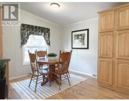 461 RICHARD CRESCENT - 10