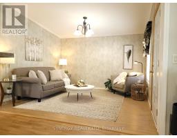 461 RICHARD CRESCENT - 6