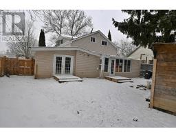 10 HENRY STREET - 18