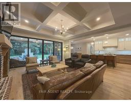 93 WOODLAND DRIVE - 10