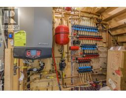 7 VALLEYVIEW CRESCENT - 46