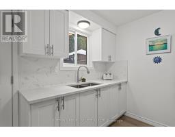 64 - 40 TIFFANY DRIVE - 12