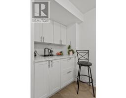 64 - 40 TIFFANY DRIVE - 15