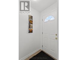 64 - 40 TIFFANY DRIVE - 4