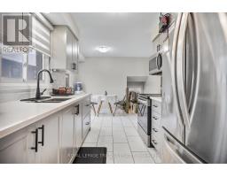 43 BEECHMOUNT CRESCENT - 12