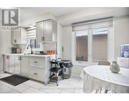 43 BEECHMOUNT CRESCENT - 13