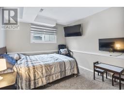 43 BEECHMOUNT CRESCENT - 18