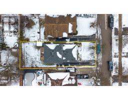 43 BEECHMOUNT CRESCENT - 26