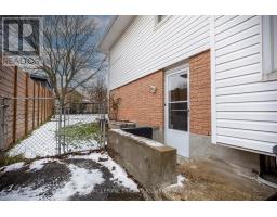 43 BEECHMOUNT CRESCENT - 32