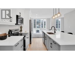 5 - 2500 MAIN STREET - 10