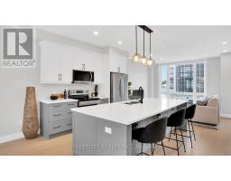 5 - 2500 MAIN STREET - 4