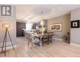15 - 1040 CORONATION DRIVE - 11