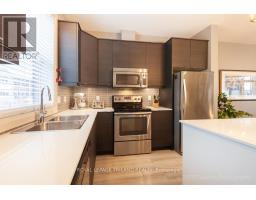 15 - 1040 CORONATION DRIVE - 20