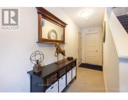 15 - 1040 CORONATION DRIVE - 4