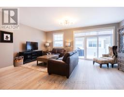 15 - 1040 CORONATION DRIVE - 6