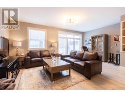 15 - 1040 CORONATION DRIVE - 7