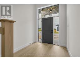 58 BRISCOE CRESCENT - 11