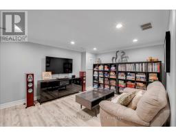 120 - 1330 JALNA BOULEVARD - 33