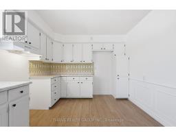 64 JENA CRESCENT - 20