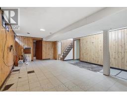 64 JENA CRESCENT - 23