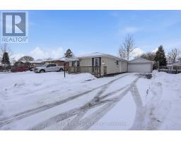 64 JENA CRESCENT - 3