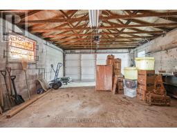 64 JENA CRESCENT - 32