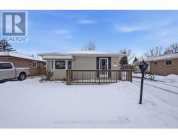 64 JENA CRESCENT - 4