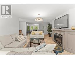 10219 PINETREE DRIVE - 11