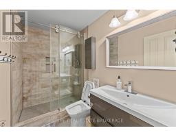 10219 PINETREE DRIVE - 18