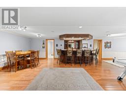 10219 PINETREE DRIVE - 21