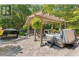 10219 PINETREE DRIVE - 30