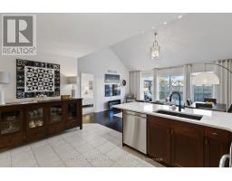 53 - 464 COMMISSIONERS ROAD W - 14