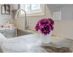 82 - 40 TIFFANY DRIVE - 12