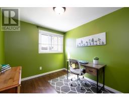 82 - 40 TIFFANY DRIVE - 19