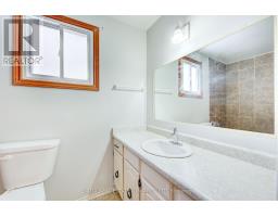 78 LYSANDA COURT - 23