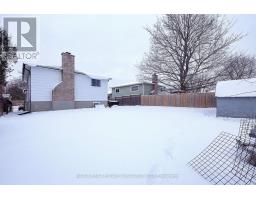 78 LYSANDA COURT - 44